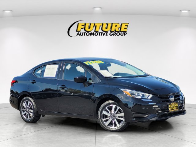 Used 2025 Black Nissan 1.6 SV image 1