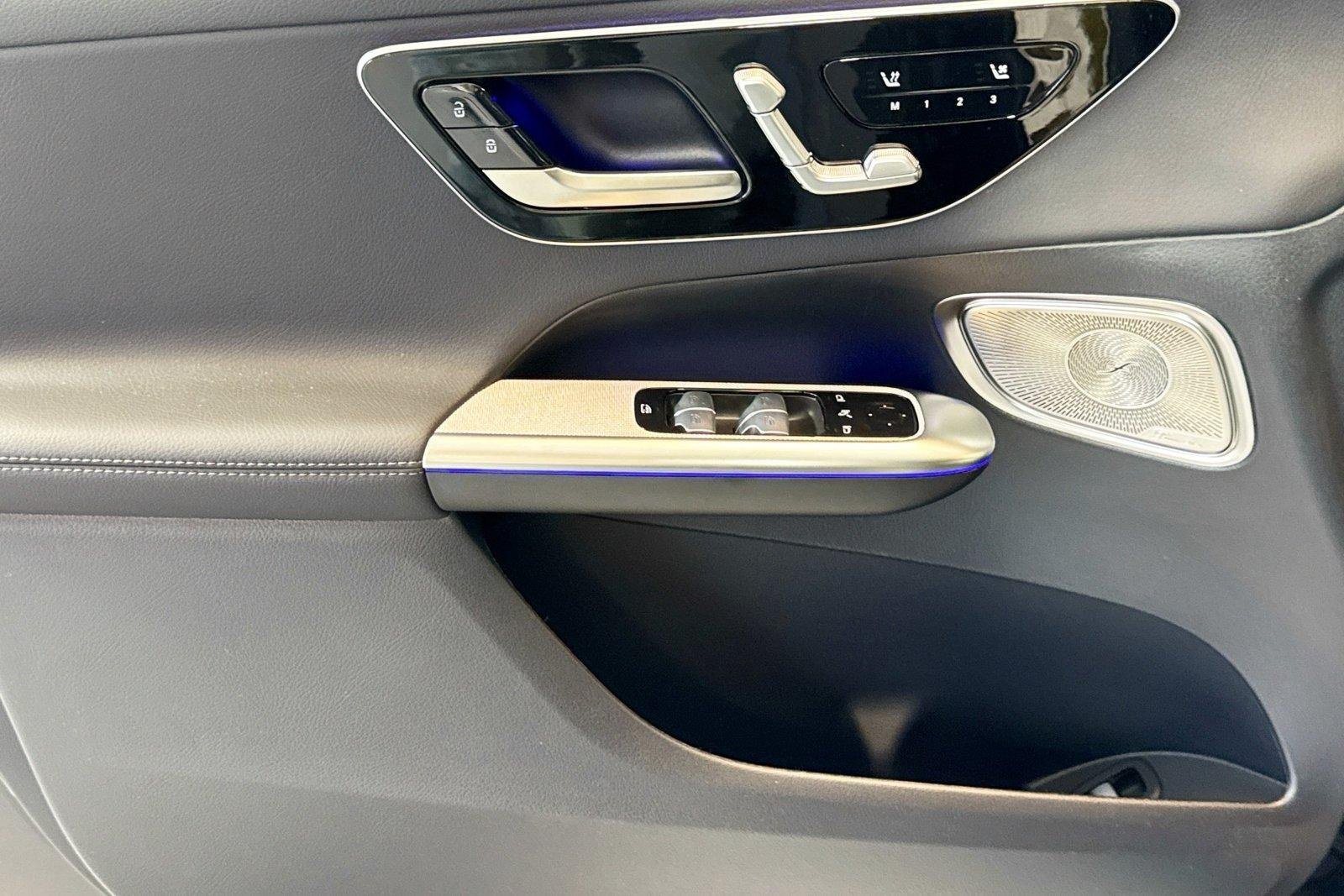 New 2026 Graphite Grey Metallic Mercedes-Benz GLC 300 image 16