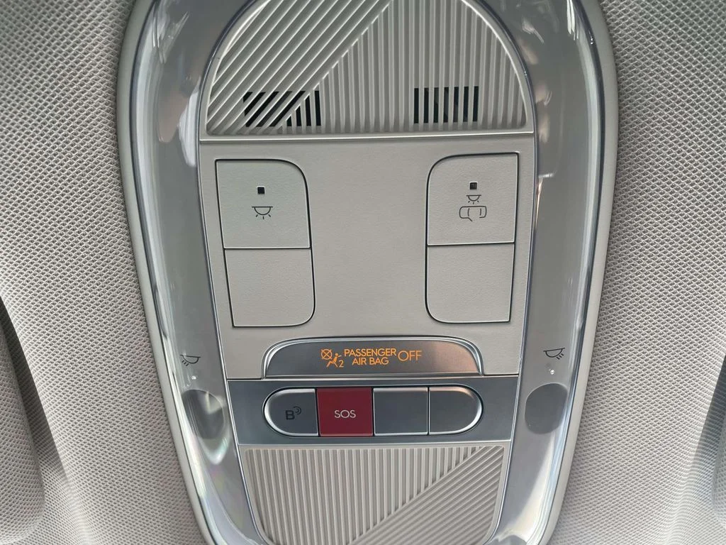Used 2024 Atlas White Hyundai SEL image 23