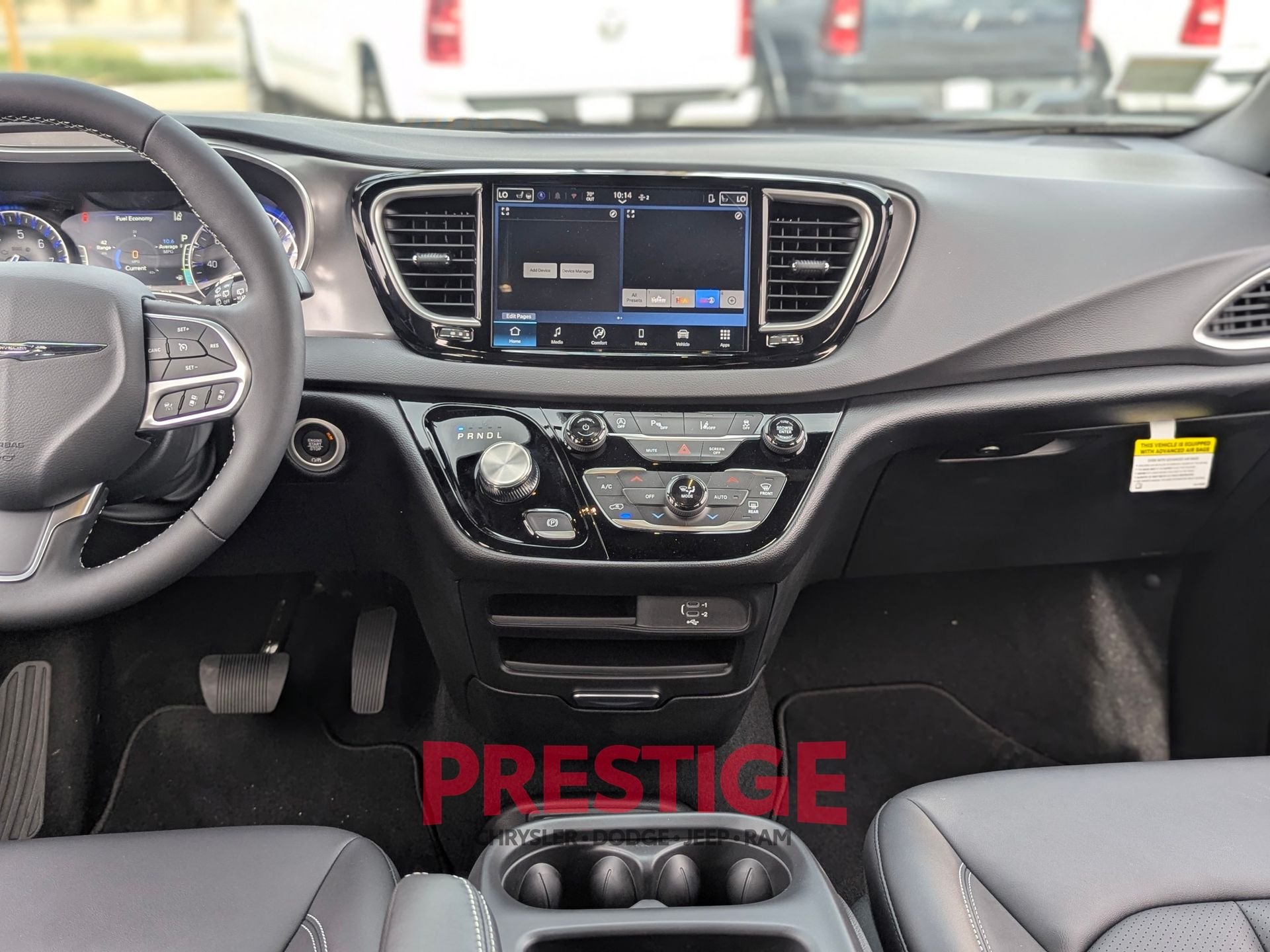 2026 Chrysler Voyager LX - Photo 16