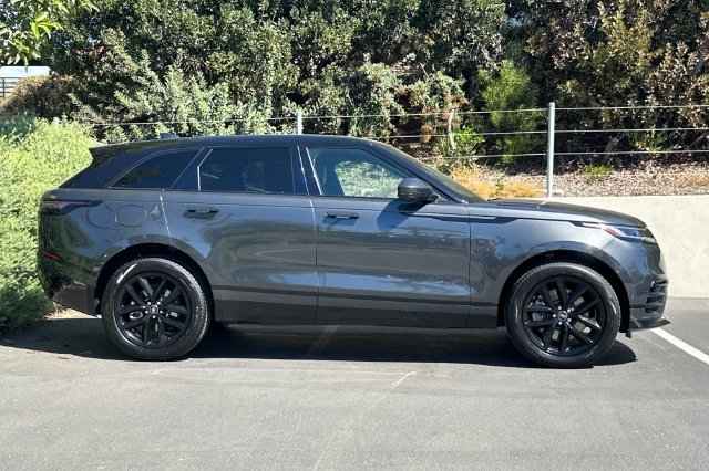 Used 2026 Gray Land Rover Dynamic SE image 6