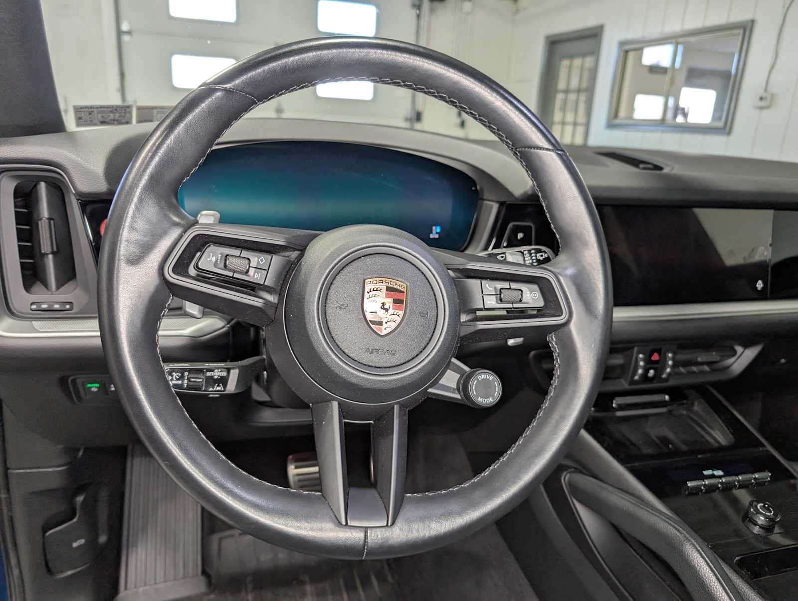 Used 2024 Montego Blue Metallic Porsche S image 31