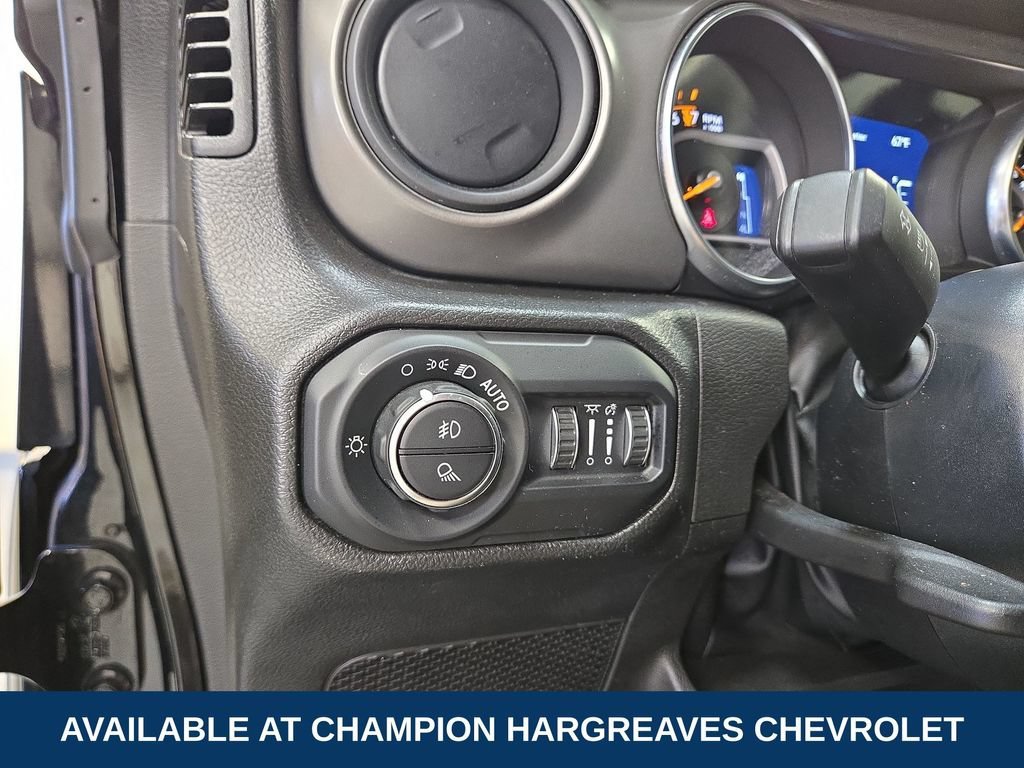 2022 Jeep Gladiator WILLYS - Photo 23