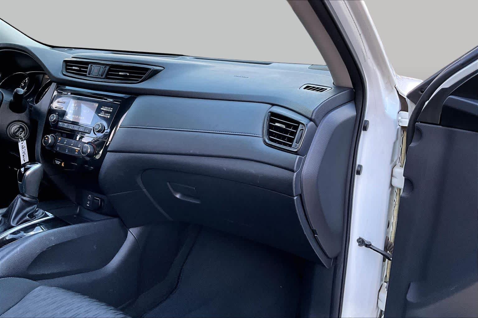 Used 2017 Glacier White Nissan S image 16