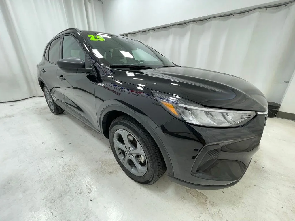 Used 2025 Black Ford ST-Line image 3