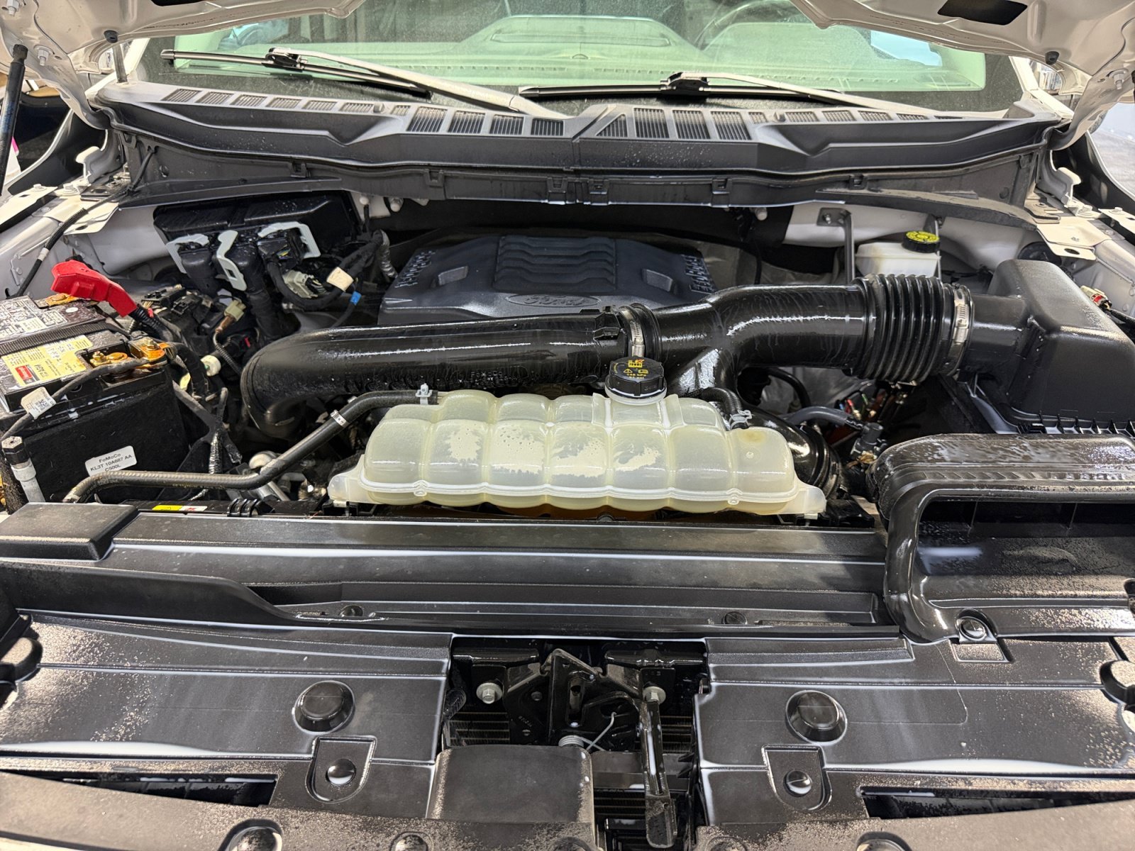 Certified Used 2023 Avalanche Gray Ford LARIAT image 20