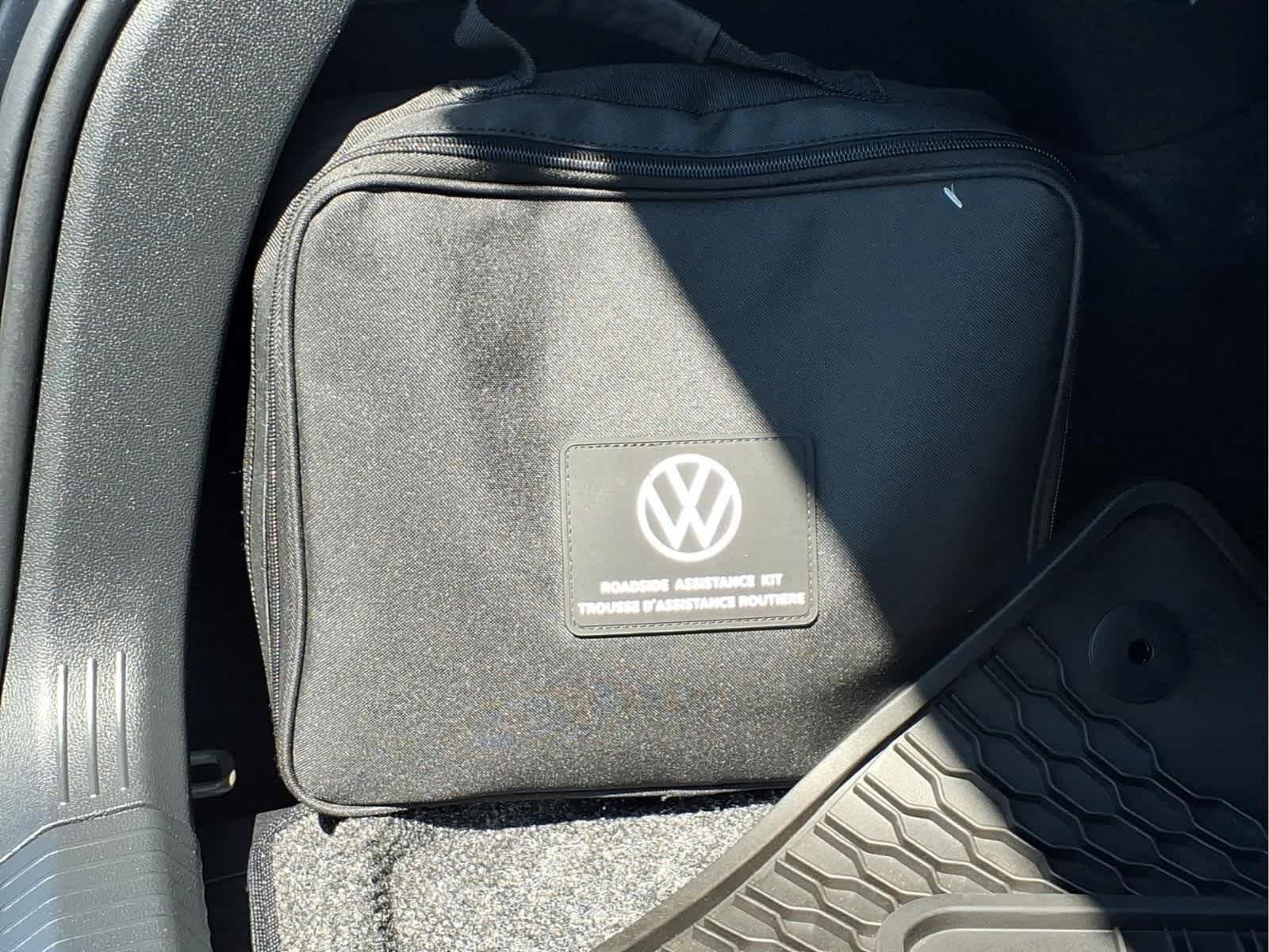 Used 2024 Mythos Black Metallic Volkswagen S image 7