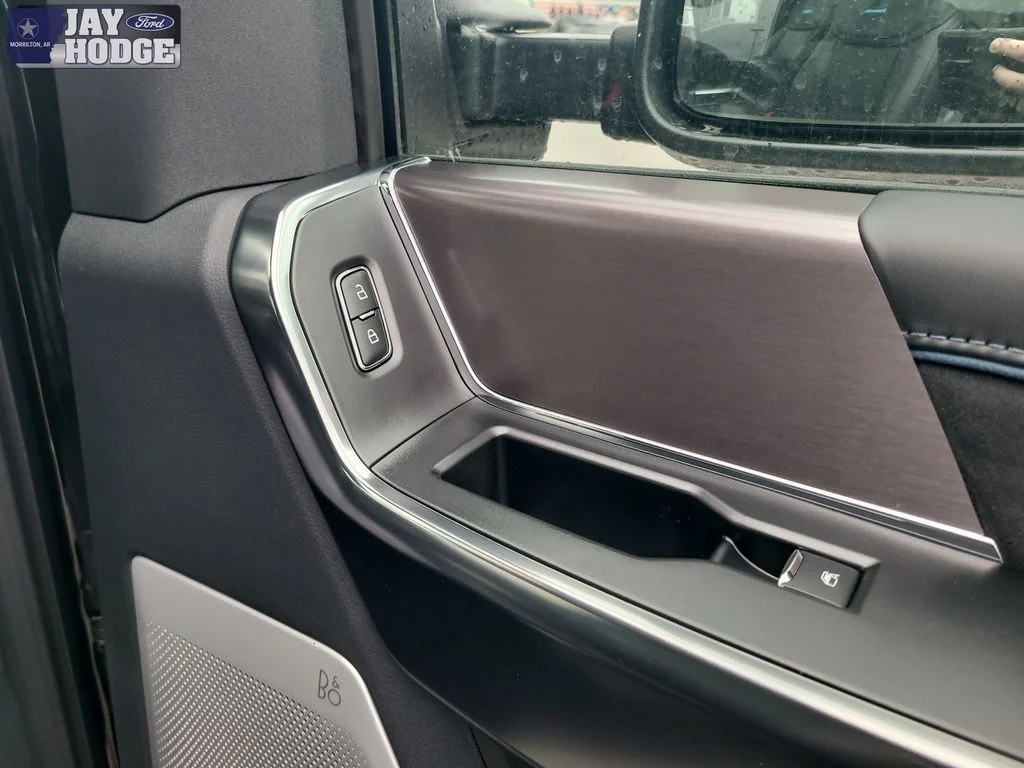 2026 Ford F-250 Super Duty Platinum - Photo 36