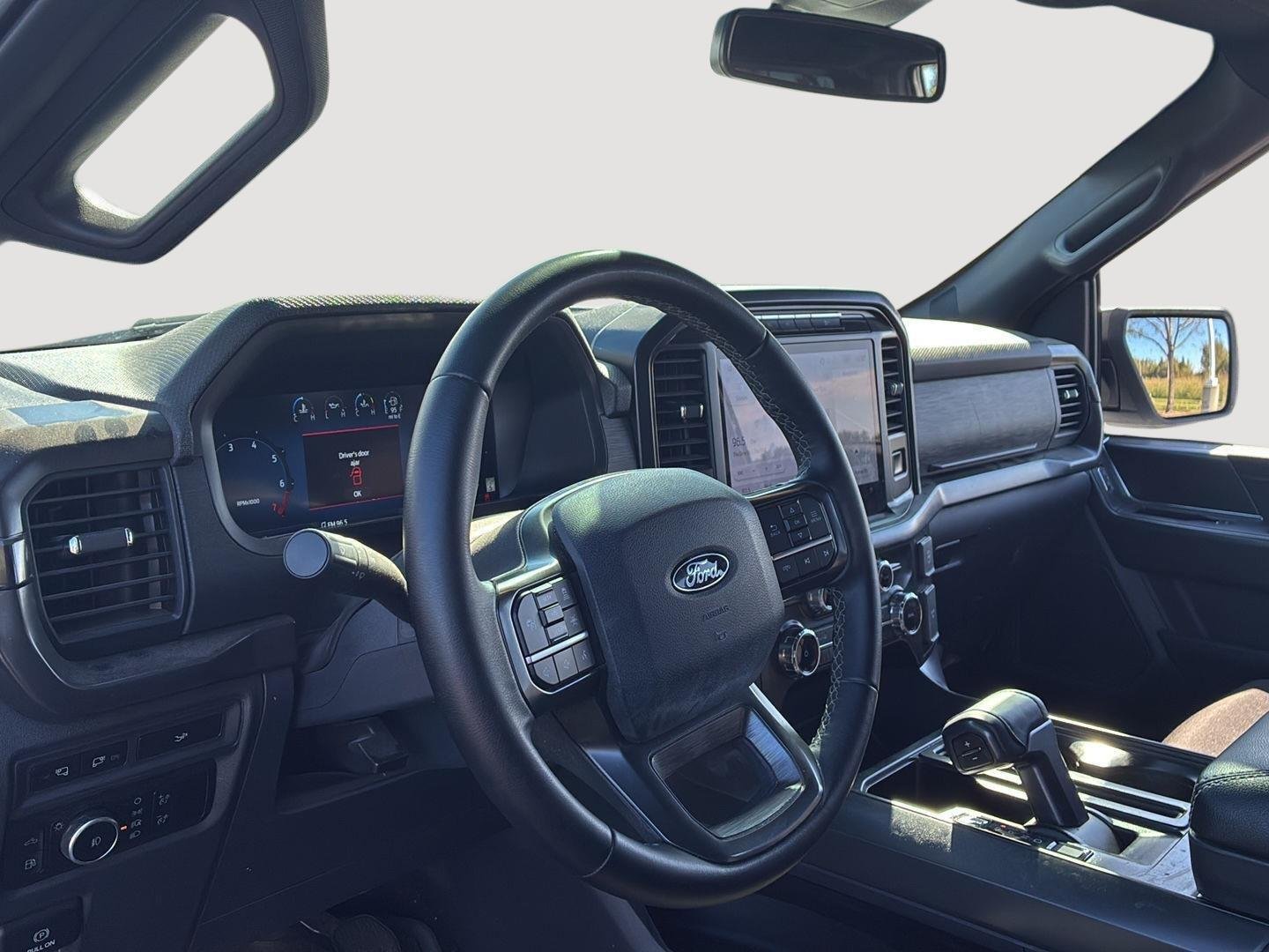 Used 2024 Oxford White Ford XLT image 6
