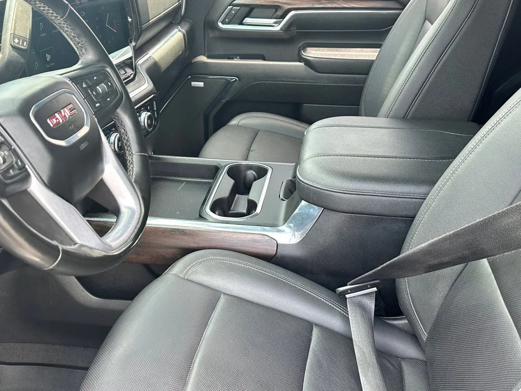 Used 2024 Black GMC SLT image 10