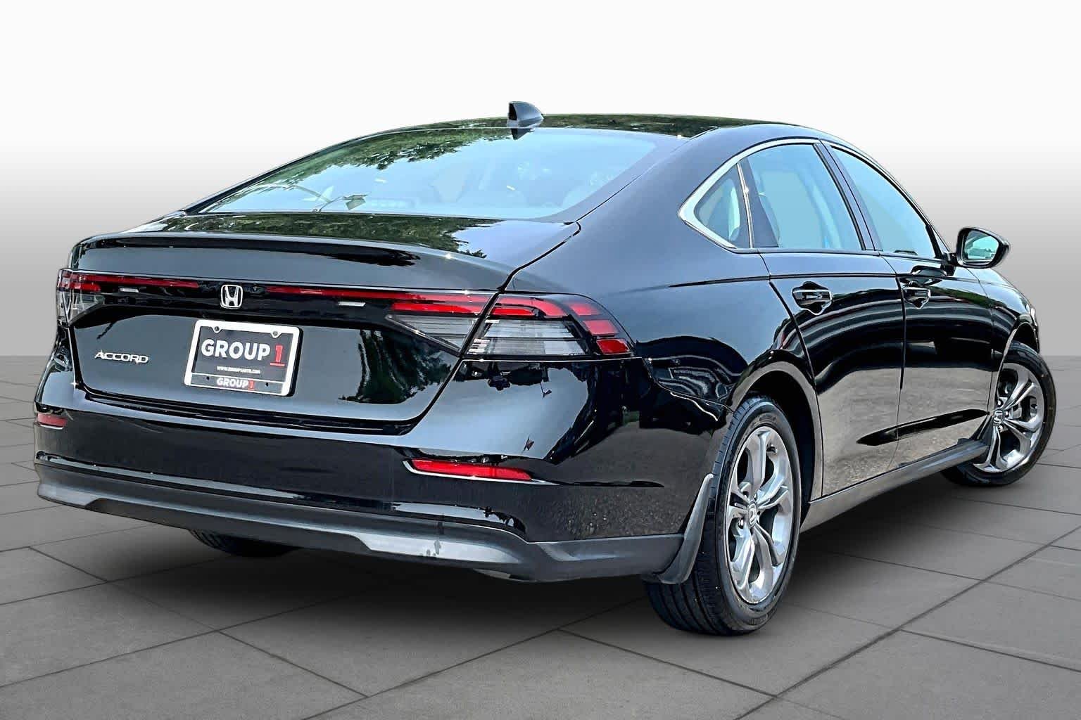Used 2023 Crystal Black Pearl Honda EX image 13