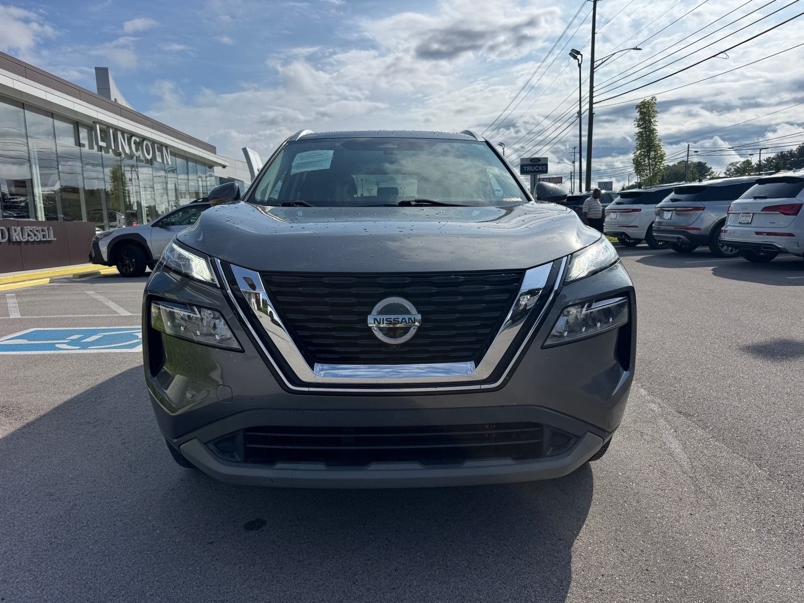 Used 2021 Gun Metallic Nissan SV image 6