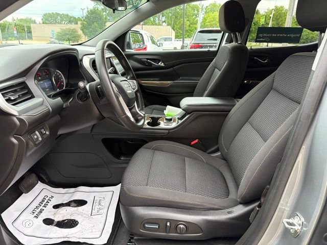 Used 2023 Sterling Metallic GMC SLE image 24