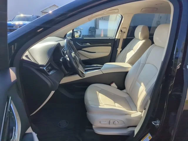 Used 2023 Includes Spectra Gray lower exterior accent color.) Buick Essence image 17