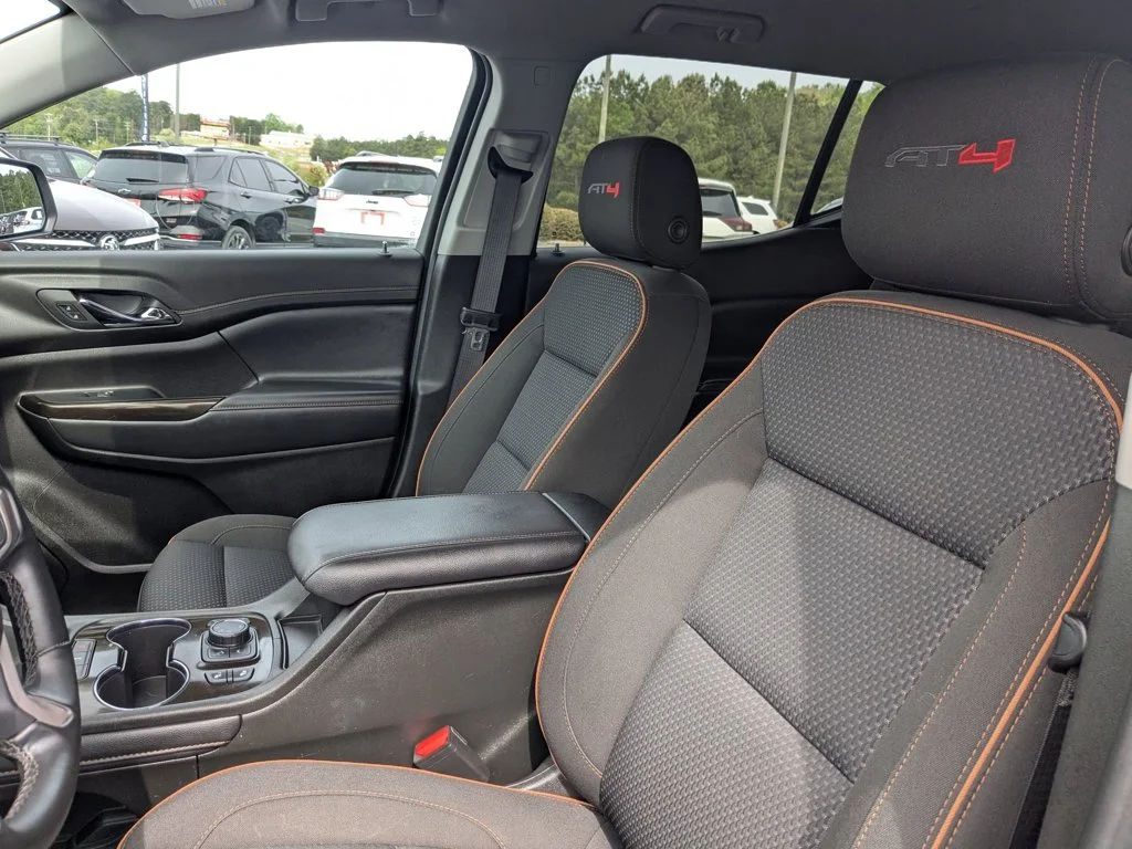 Used 2023 Ebony Twilight Metallic GMC AT4 image 15