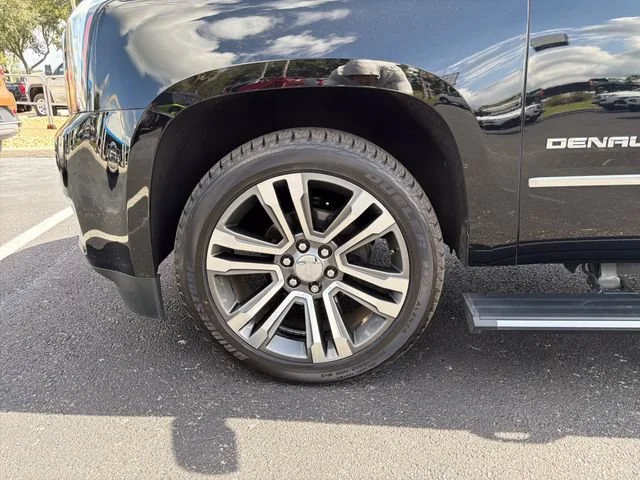 Certified Used 2020 ONYX BLACK GMC Denali image 33