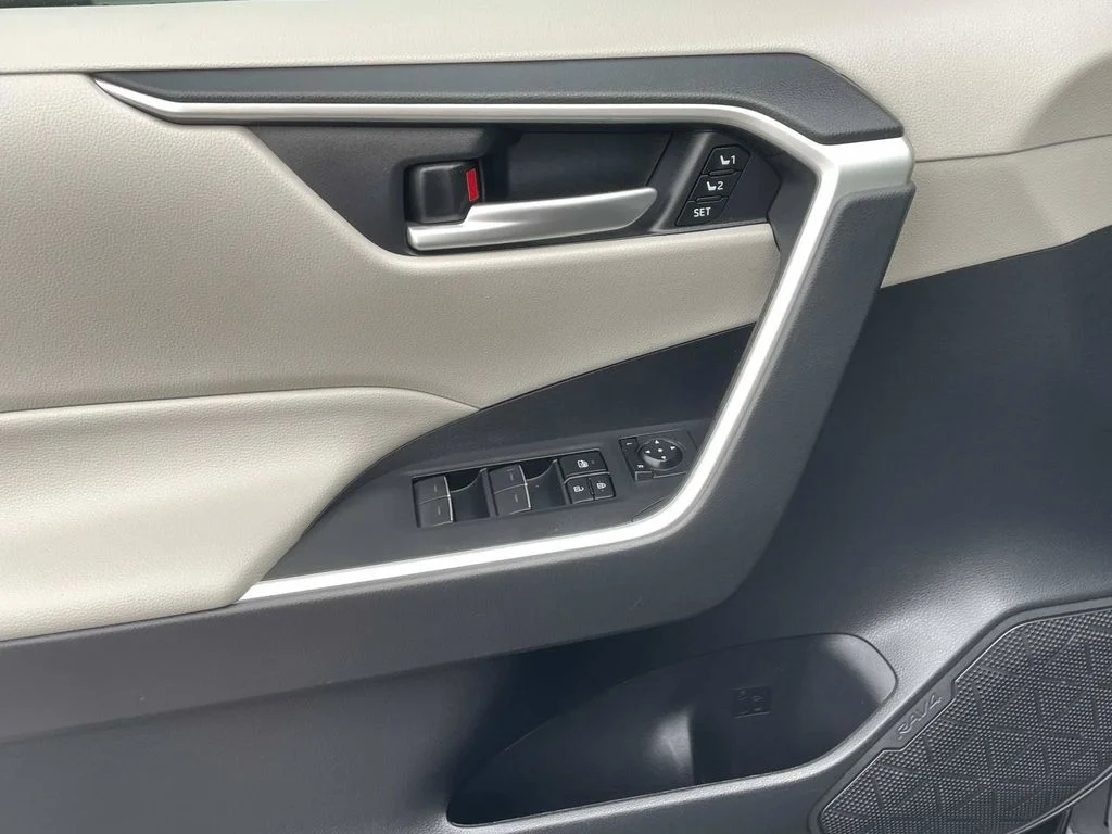 Used 2024 Gray Toyota XLE Premium image 19