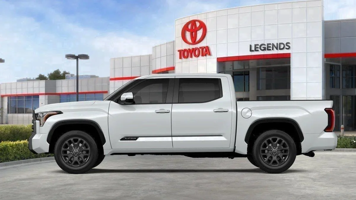 New 2026 Wind Chill Pearl Toyota Platinum image 6