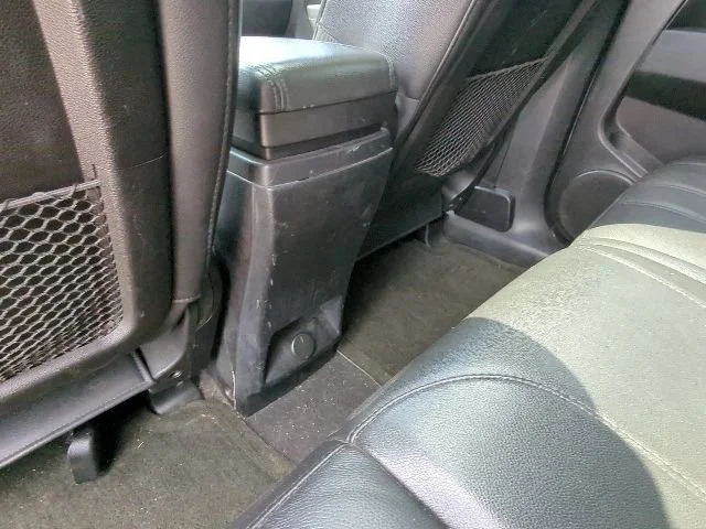 Used 2014 Silver Ice Metallic Chevrolet LTZ image 22