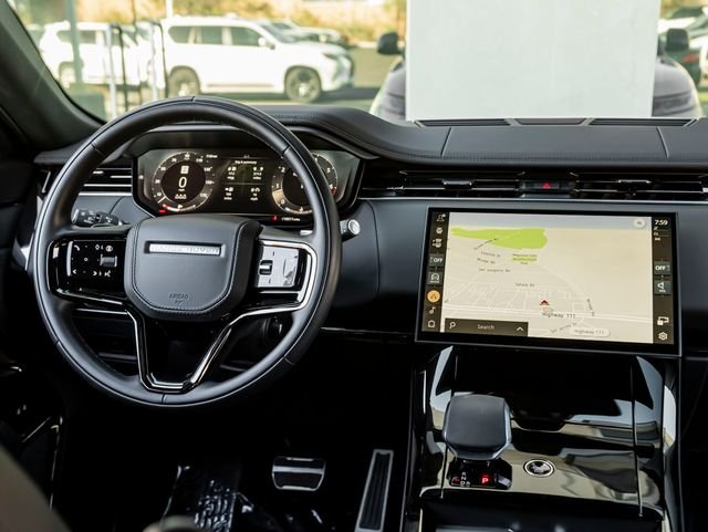 Used 2024 Fuji White Land Rover Dynamic SE image 23