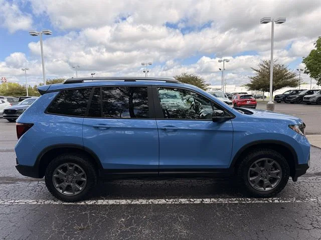 Used 2025 Diffused Sky Blue Pearl Honda TrailSport image 2