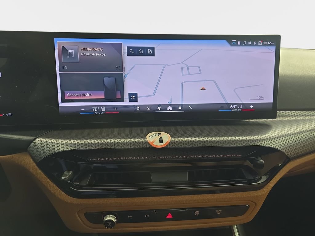 2025 BMW 3 Series 330i - Photo 23