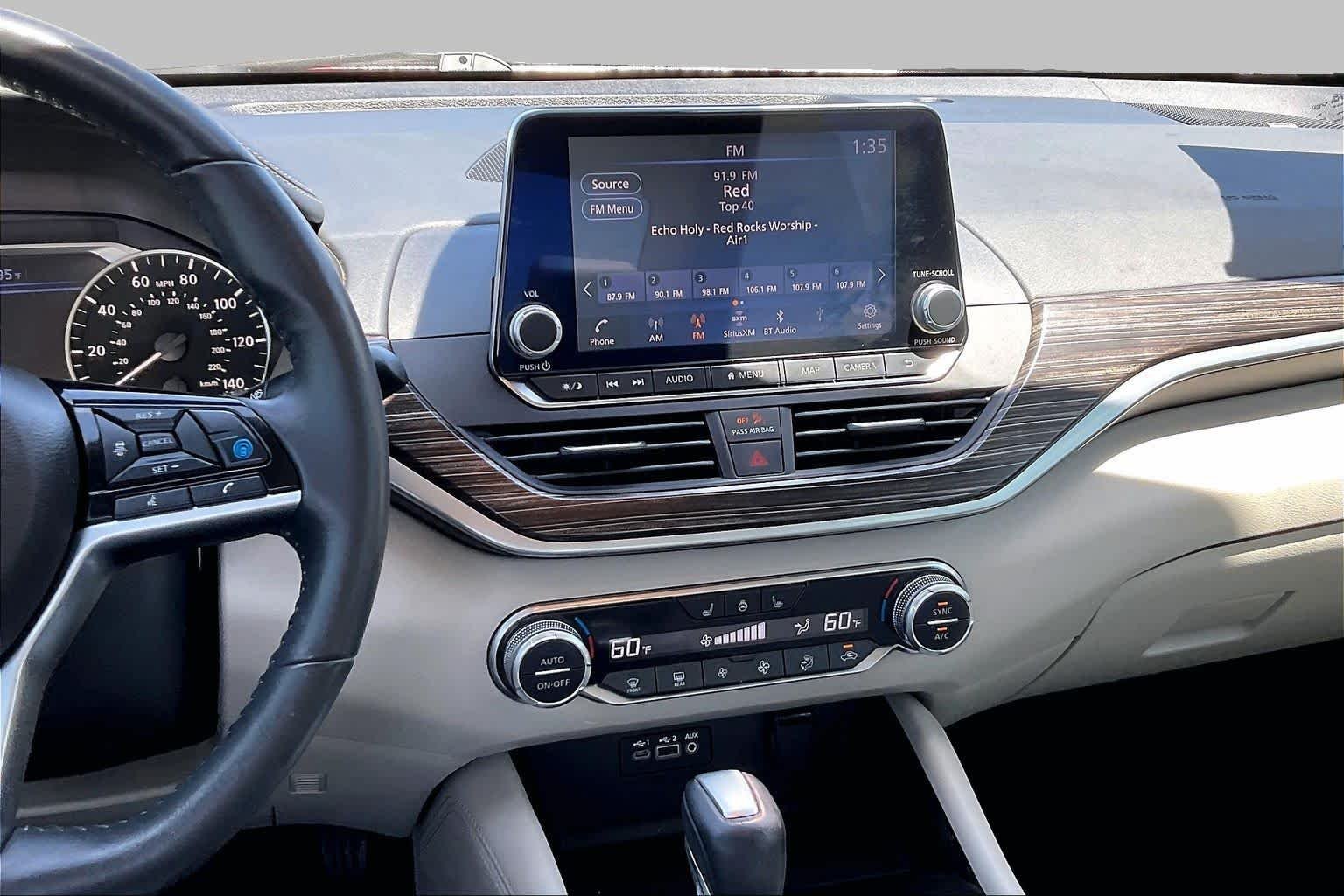 Used 2022 Scarlet Ember Nissan 2.5 SL image 7