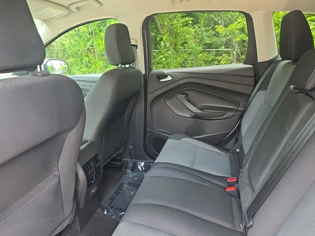 Certified Used 2018 Ingot Silver Ford SE image 10