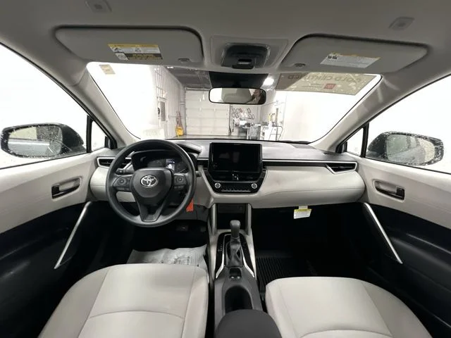 Used 2025  Toyota L image 20