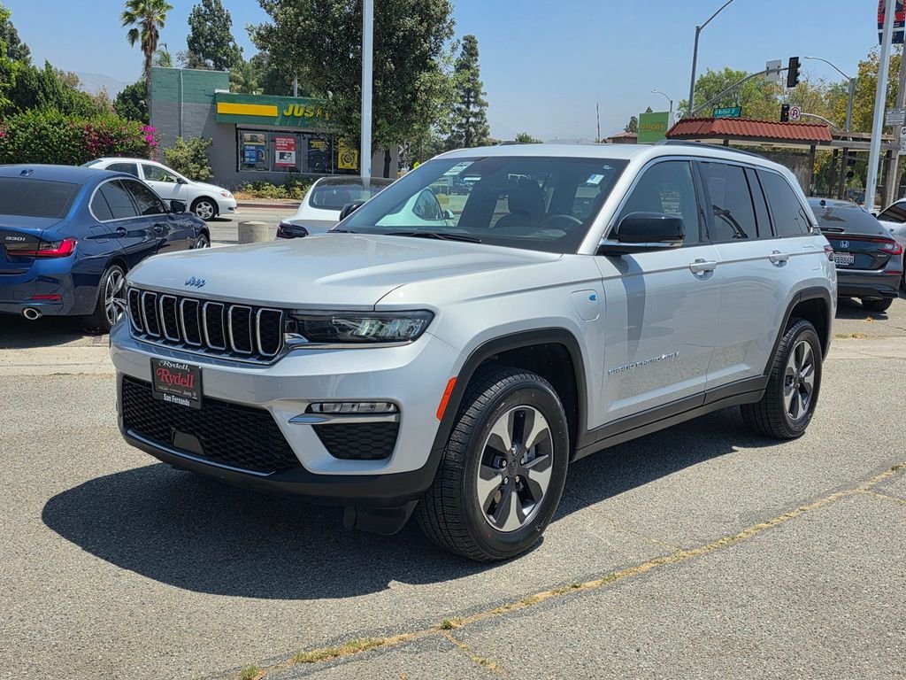 Certified Used 2024 Silver Jeep 4xe image 10