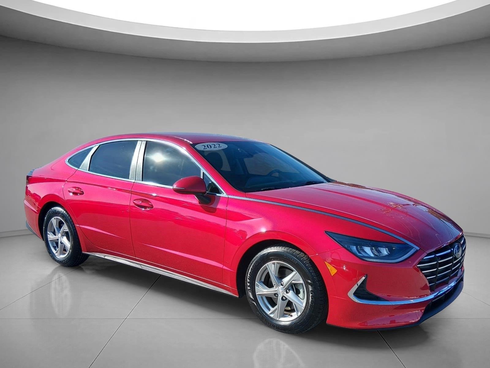 Used 2022 Calypso Red Hyundai SE image 7