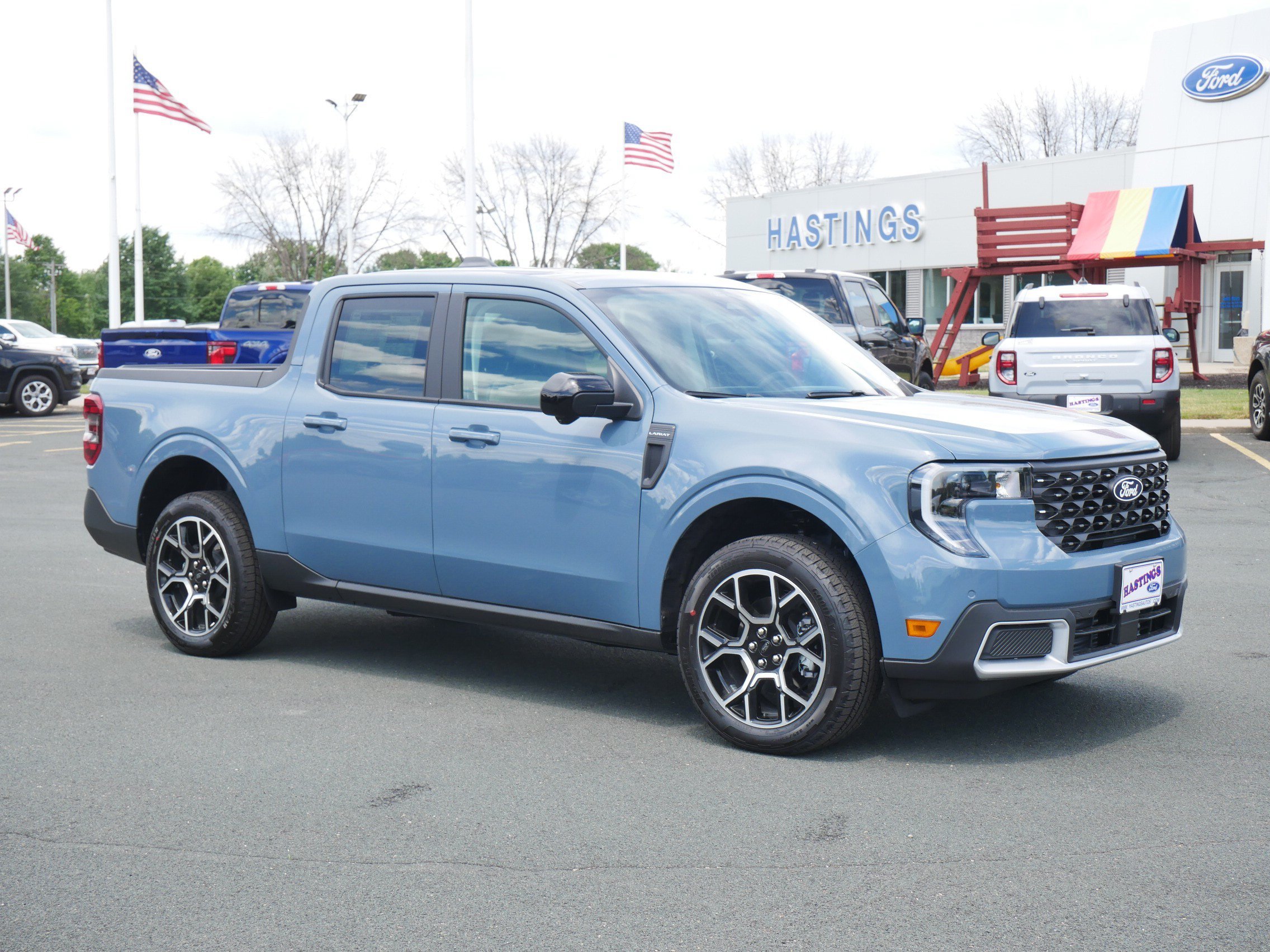 New 2026 Azure Gray Metallic Tri-Coat Ford Lariat® image 4