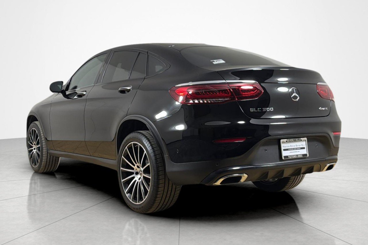 Certified Used 2022 Black Mercedes-Benz GLC 300 image 3