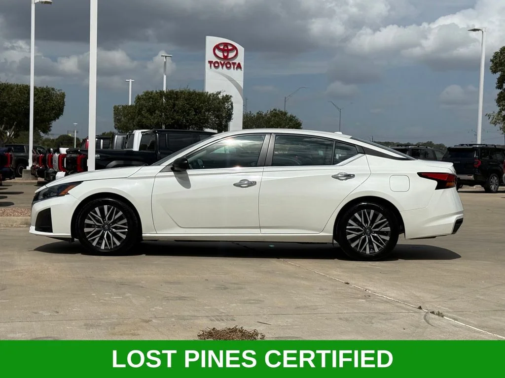 Used 2025 Nissan Altima SV with VIN 1N4BL4DV5SN308497 for sale in Bastrop, TX