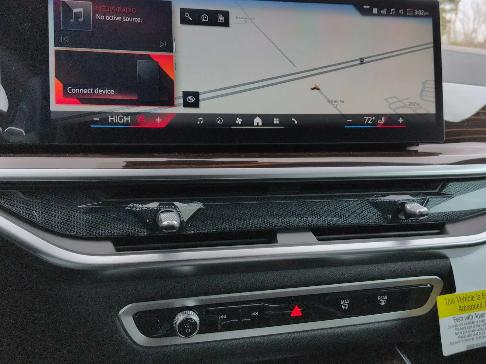 New 2026 Skyscraper Grey Metallic BMW xDrive50e image 29