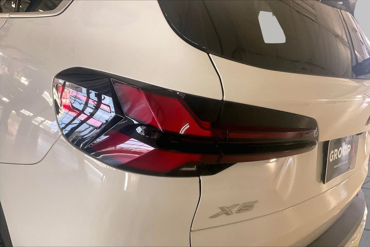 Used 2026  BMW xDrive40i image 26