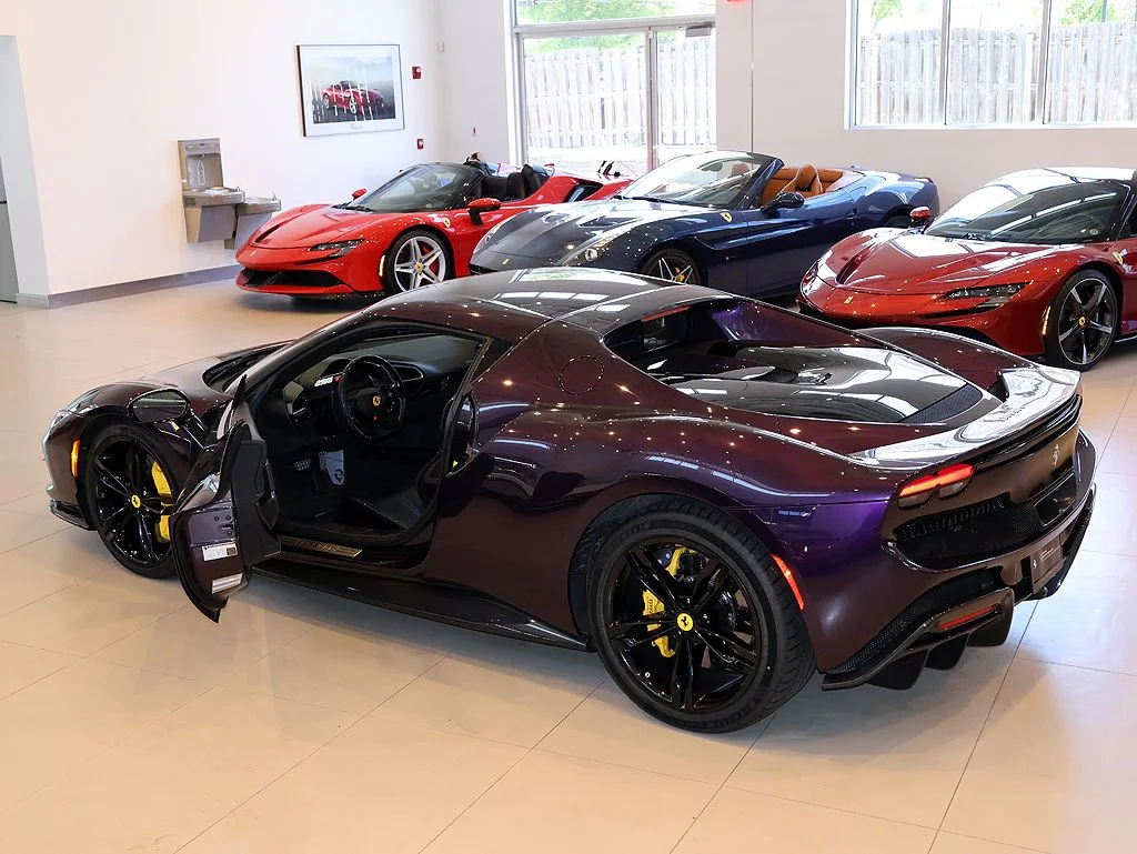 Certified Used 2025 Viola Hong Kong Ferrari  image 61