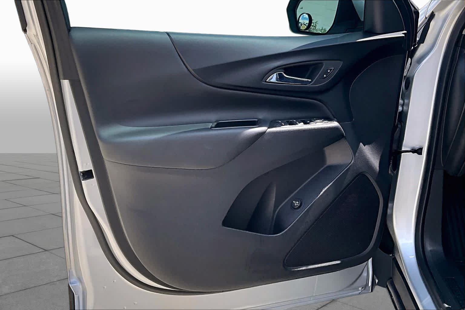 Used 2022 Silver Ice Metallic Chevrolet LT image 20