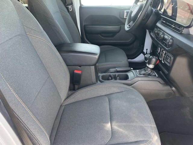 Used 2024 White Jeep Sport S image 26