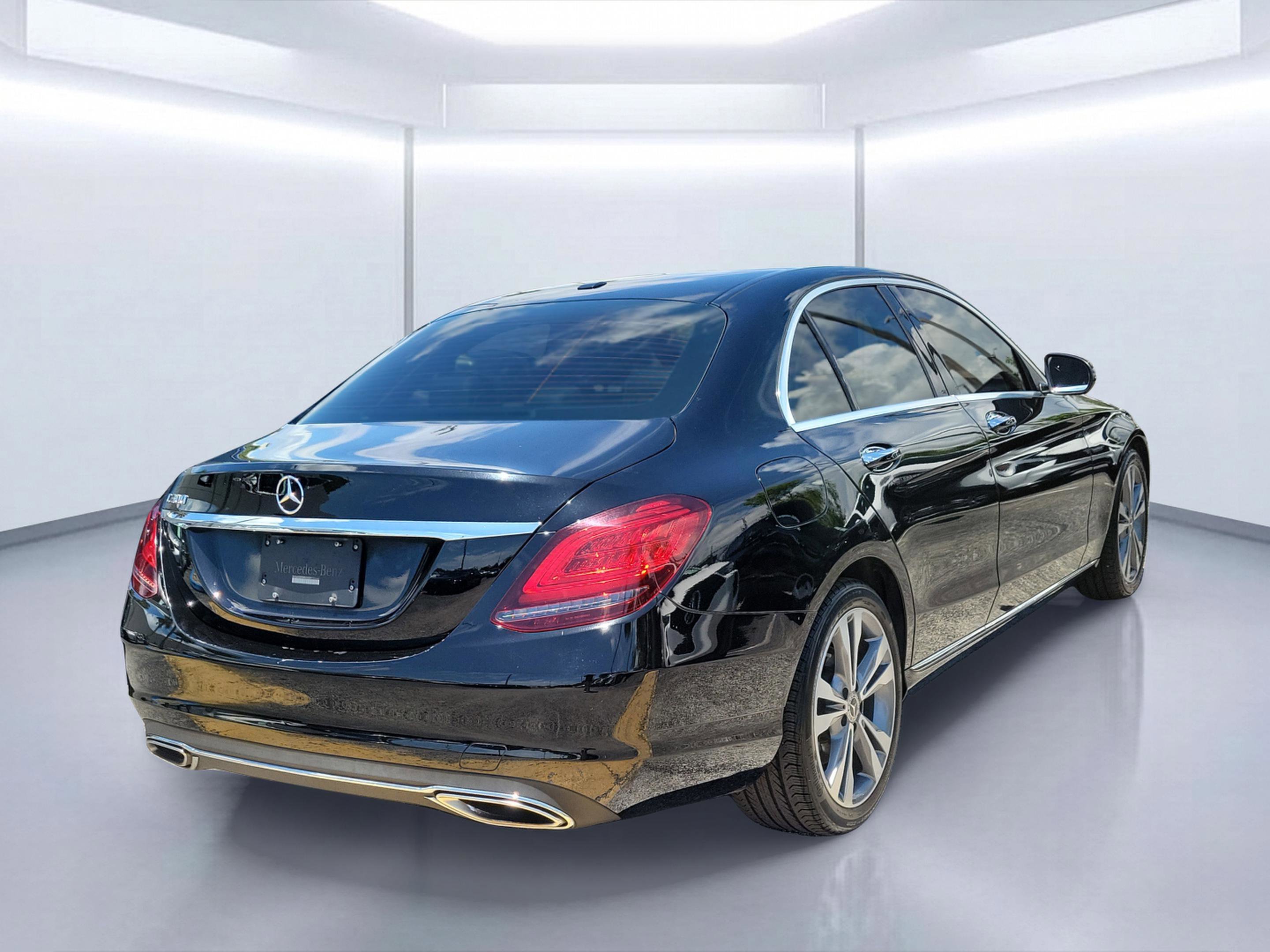 Used 2021 -Select- Mercedes-Benz C 300 image 4