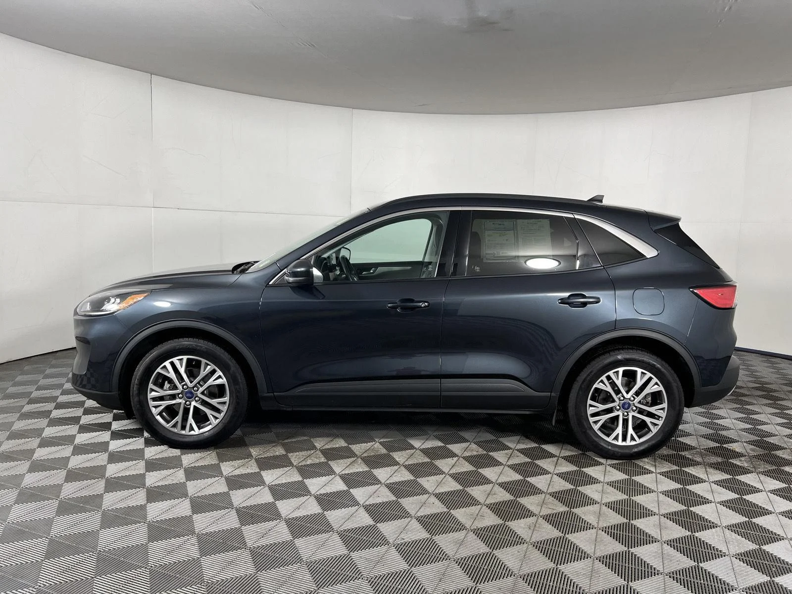 Used 2022 Stone Blue Ford SEL image 17