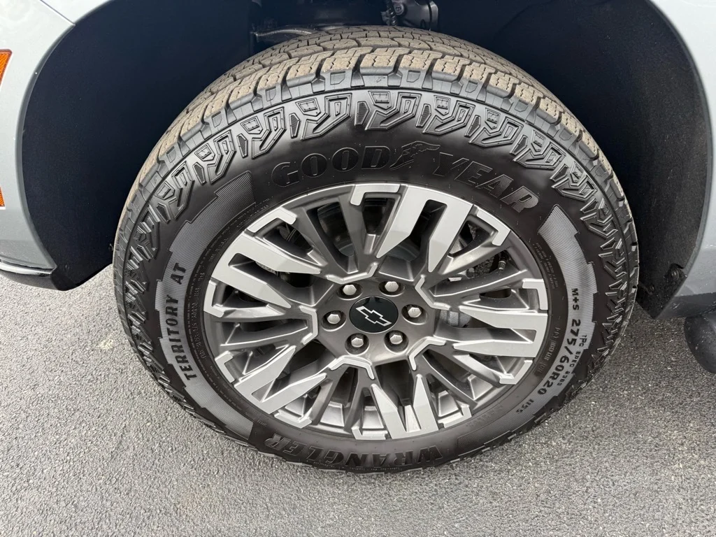 Used 2025 Sterling Gray Metallic Chevrolet Z71 image 10