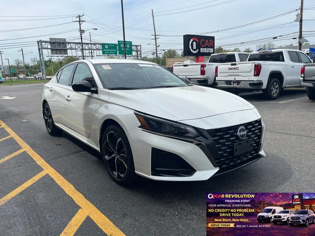 2025 Nissan Altima SR