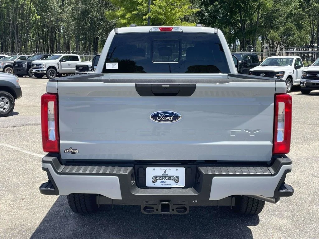 New 2026 Avalanche Ford F-250® XL image 4
