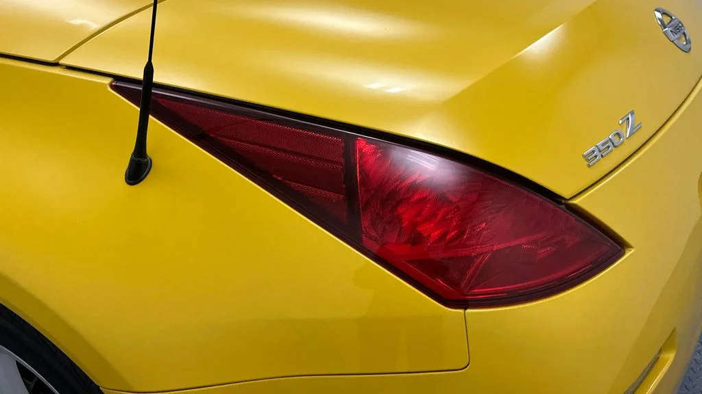 Used 2005 Yellow Nissan Touring image 26
