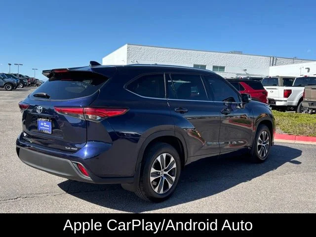 Used 2021 Blue Toyota XLE image 5
