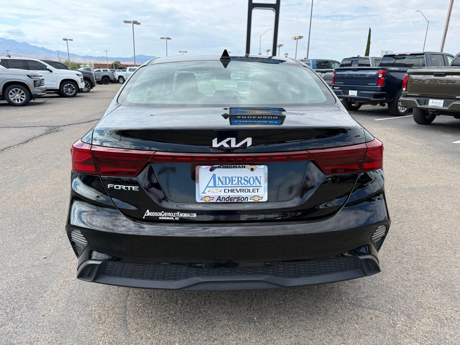 2023 Kia Forte LXS - Photo 7