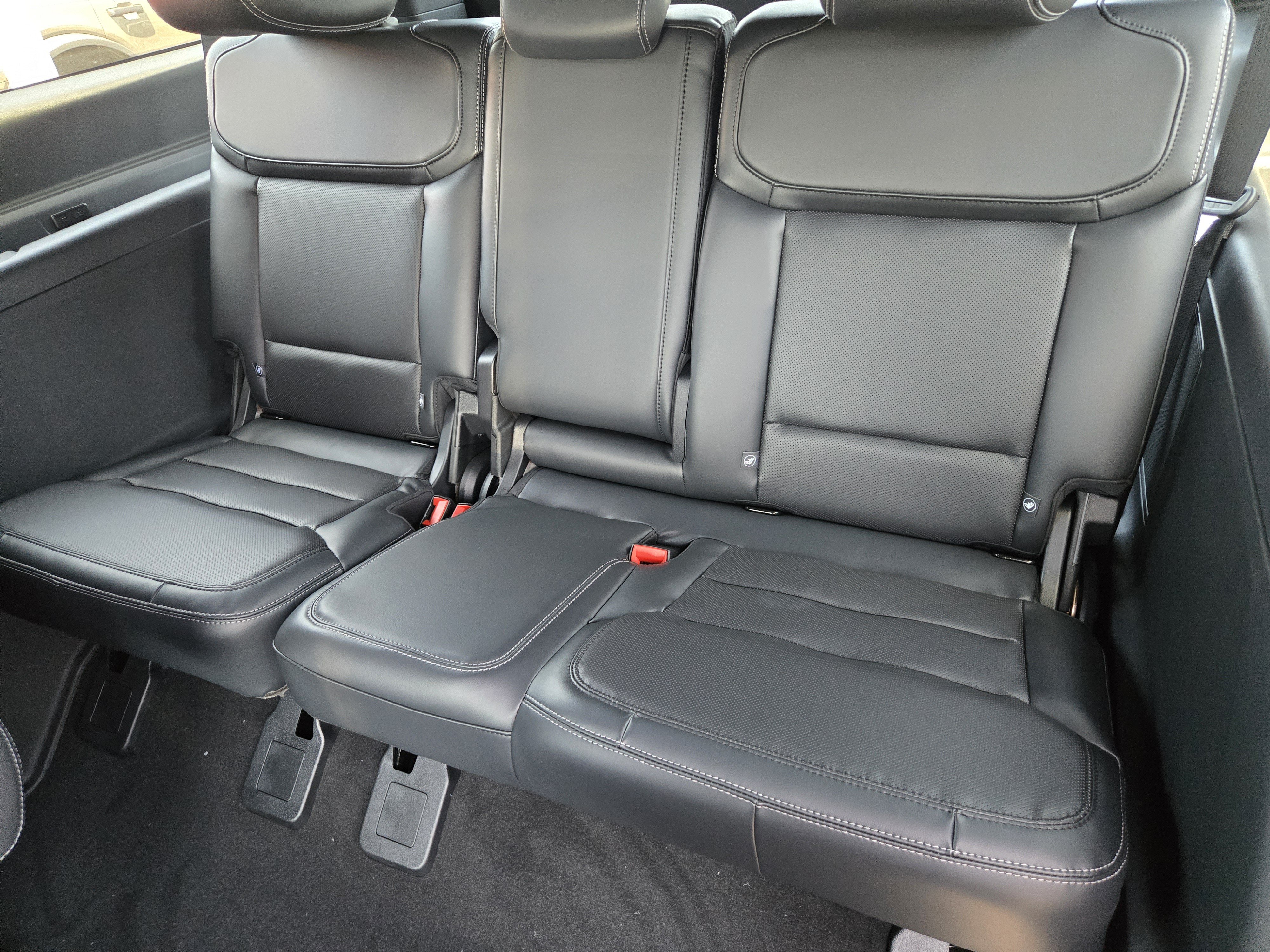New 2026 Agate Black Metallic Ford Platinum MAX image 19