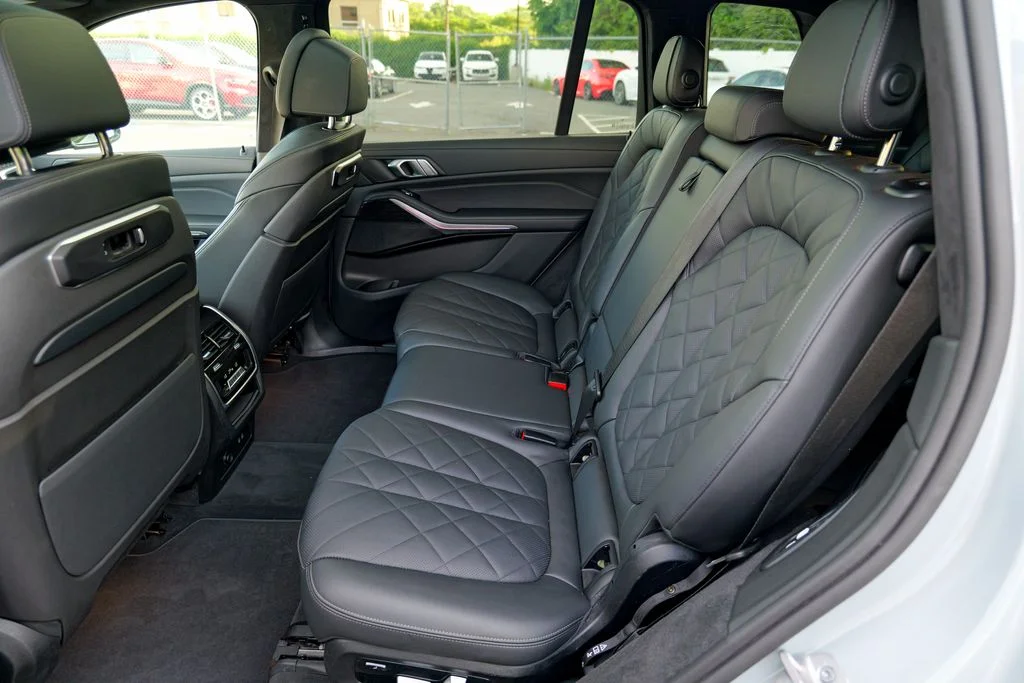 Used 2024 Brooklyn Gray Metallic BMW xDrive40i image 29