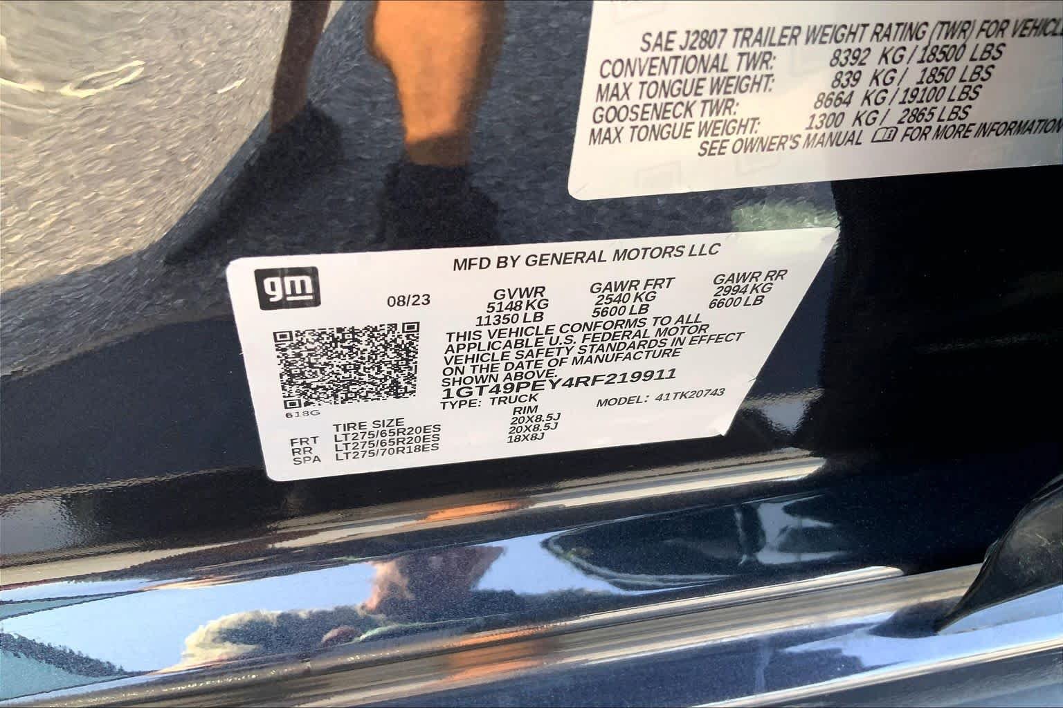 Used 2024 Titanium Rush Metallic GMC AT4 image 30